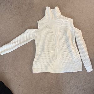 Cozy casual cream sweater size M/L